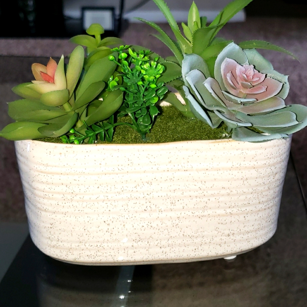 Flower pot - Picture 3 of 3